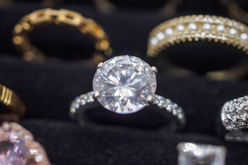 jewelry diamond rings show in luxury retail store window display showcase