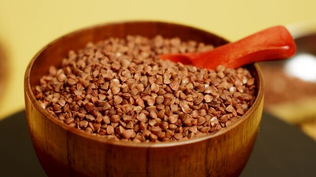 Discovering the benefits of buckwheat groats for healthy meals