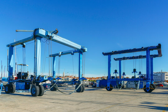Image of a mobile boat lift or hoist at Izola marina, Slovenia, Adriatic coast, Europe