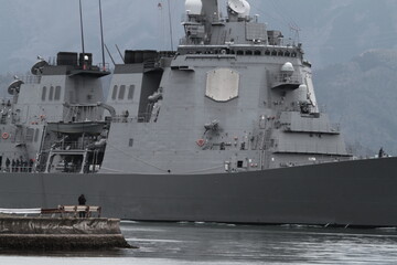 Fototapeta premium 巨大な護衛艦あたご
