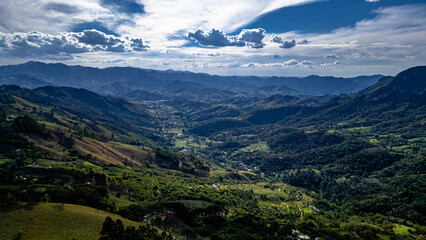 Obraz premium Mountain Countryside Rural Houses Baú Rock São Bento Sapucaí São Paulo Brazil South America Climbing Points Travel Tourism Adventure Landscape Nature Valley Hilltop Scenic Destination Horizon Outdoors