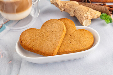 Sweet ginger cookies for snack