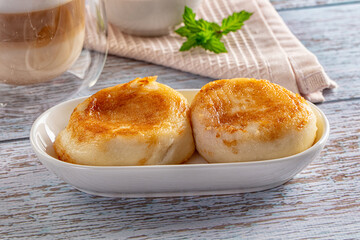 Fried homemade cottage cheese syrniki