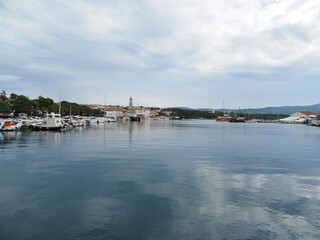 Krk&nbsp;ist die gr&ouml;&szlig;te und bedeutendste Stadt sowie Kurort und Hafen in der gleichnamigen Bucht an der Westk&uuml;ste der gleichnamigen Insel&nbsp;Krk