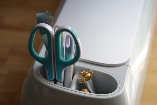 Craft tools on a sign plotter