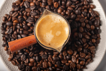 coffee, espresso, breakfast, refreshing, caffeine, awake, energy, energy drink, foam, coffee beans, close-up, cup