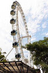 Roda-gigante em Balne&aacute;rio Cambori&uacute;