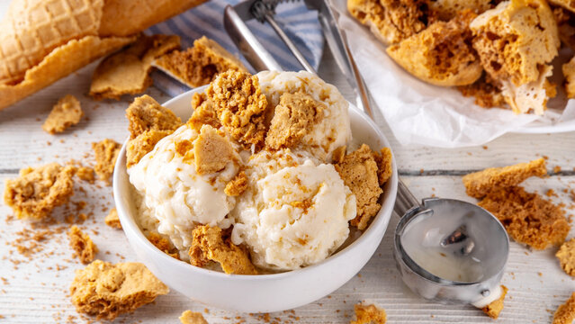 homemade chocolate chip cookies