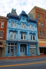 Obraz premium Charming Historic Architecture in Colorful Downtown Staunton, Virginia: A Beautiful Blend of Blue and Vibrant Buildings