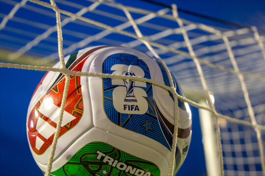 ADIDAS TRIONDA, offizieller Spielball des FIFA World Cup 2026