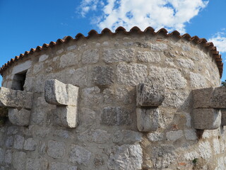 Krk&nbsp;ist die gr&ouml;&szlig;te und bedeutendste Stadt sowie Kurort und Hafen in der gleichnamigen Bucht an der Westk&uuml;ste der gleichnamigen Insel&nbsp;Krk