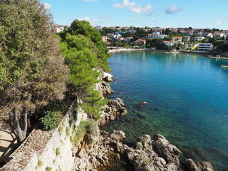 Krk&nbsp;ist die gr&ouml;&szlig;te und bedeutendste Stadt sowie Kurort und Hafen in der gleichnamigen Bucht an der Westk&uuml;ste der gleichnamigen Insel&nbsp;Krk