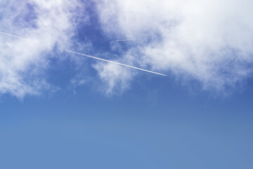 青空にひこうき雲　バックグラウンド