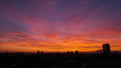 Fototapeta premium Dusk Horizon with Sun and Twilight Sky