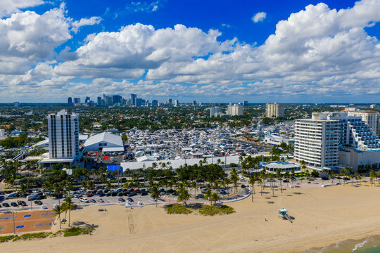 Fototapeta Stock photo 2025 international boat show held at Fort Lauderdale Florida
