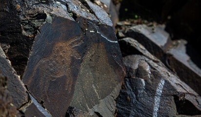 The petroglyphs of the Tanbala archaeological landscape have been included in the UNESCO World Heritage List.

