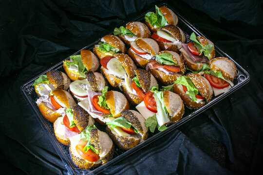 plateau mini hamburgers