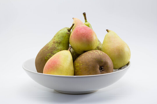 Frutero con peras conferencia y ercolina