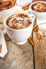 Cinnabon cake in mug