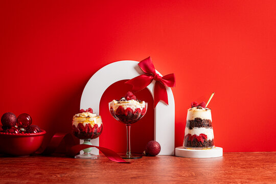 Christmas brownie trifle with raspberries and cream