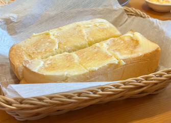 朝食トーストの山食パン