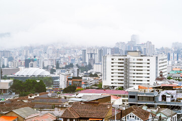 Naklejka premium Panoramic view of buildings in the city of Quito 