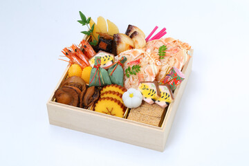 日本のお正月・新年を祝う縁起の良い料理が重箱に詰められた『おせち料理』