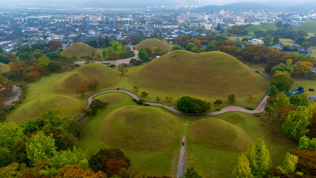 Autumn of Daereungwon ancient tomb in Gyeongju, Korea