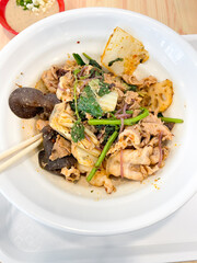 thai noodle soup with pork
