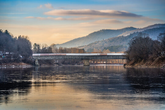 Windsor Cornish Covered Bridge over Connecticut River