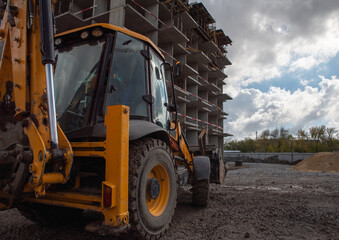 equipment at the construction site of a new building