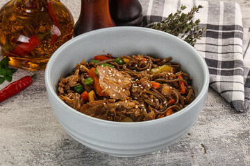 Soba with shredded pork and vegetables