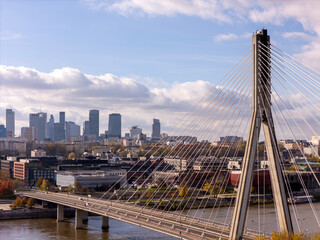 Warszawa, panorama miasta z widokiem na most świetokrzyski © hunter76