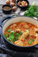 Chakhokhbili, Georgian chicken stew in a pot