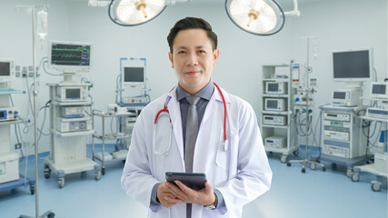 Medicine and healthcare concept :Happy and cheerful asian doctors  in Operating Room.