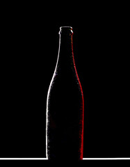 sagoma di bottiglia di vino