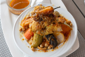 Un couscous marocain un plat typique du Maroc