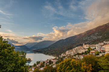 Fototapeta premium Barrea and its lake. Abruzzo. Spectacular autumn panorama