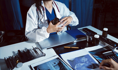 Doctors are meeting at the hospital to discuss treatment options and share experiences with colleagues.