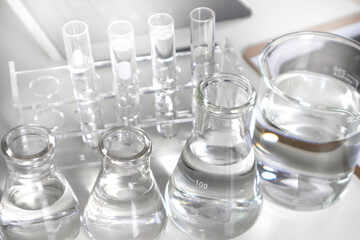 Bottles and transparent dishes are used in scientific and medical experiments, the use of chemicals creates medical research.