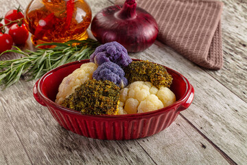 Steamed Colorful raw organic cauliflower cabbage