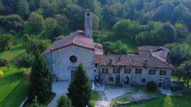 PIEVE DELLA MITRIA - NAVE