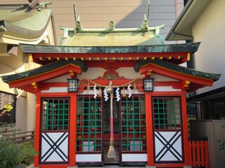 大阪本町にある陶器神社にある稲荷神社
