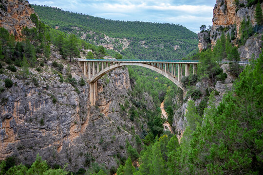 Puente del rio Turia  