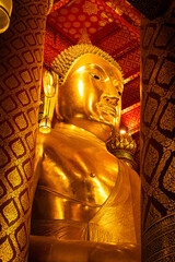 Big Golden Buddha Statue (Luang Pho Tho) at Wat Phananchoeng Worawihan in Ayutthaya, Thailand.