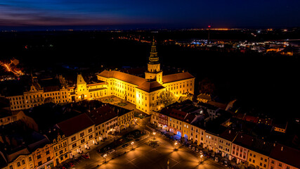 Obraz premium Kroměříž castle at night