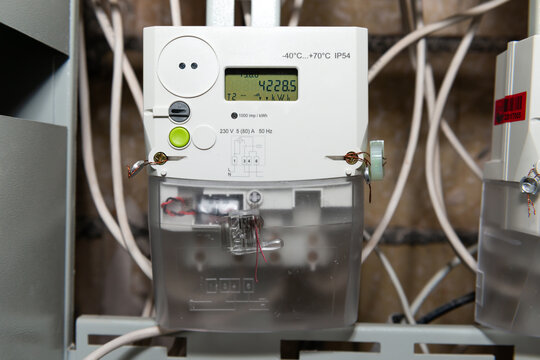 Electrical meter with electrical power cables for house, digital electrical meter