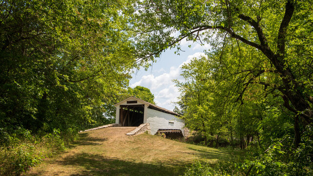 Union Covered Bridge in Monroe County, Missouri - 4