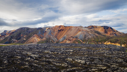 Obraz premium Rainbow mountains in Landmannalaugar, Fjallabak nature reserve, highlands of Iceland