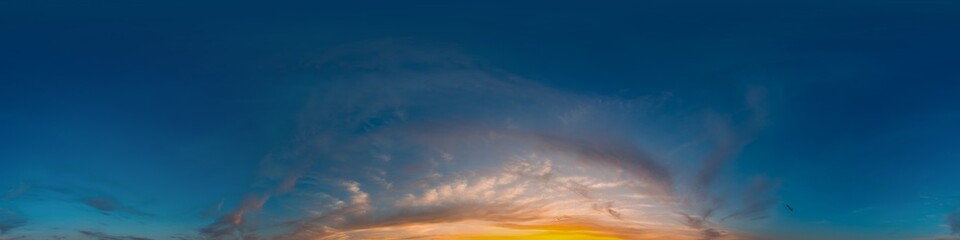 Obraz premium Seamless 360 HDR spherical panorama of sunset sky with vibrant pink Cirrus clouds. Full zenith or sky dome in 3D, sky replacement for aerial drone panoramas. Climate and weather change.